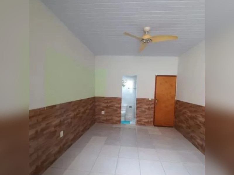 Casa à venda Santa Cruz com 38m² e 2 quartos por R$ 180.000 - img-20240127-211810-028.jpg