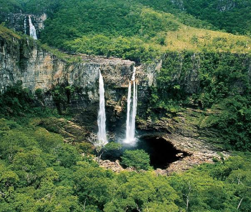 Sítio à venda Centro com 90000m² e 3 quartos por R$ 650.000 - 1673214466-img-7160.jpeg