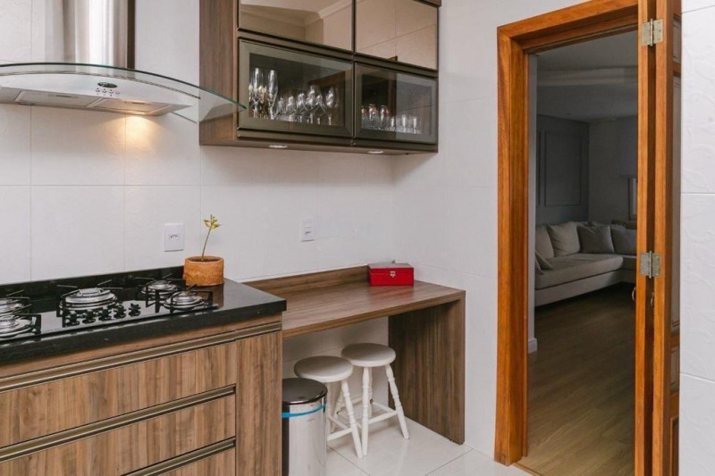 Cobertura à venda Cristal com 130m² e 2 quartos por R$ 510.000 - 1841121195-eeb323f8-0a88-40bc-a065-89c5c3476d16.jpeg