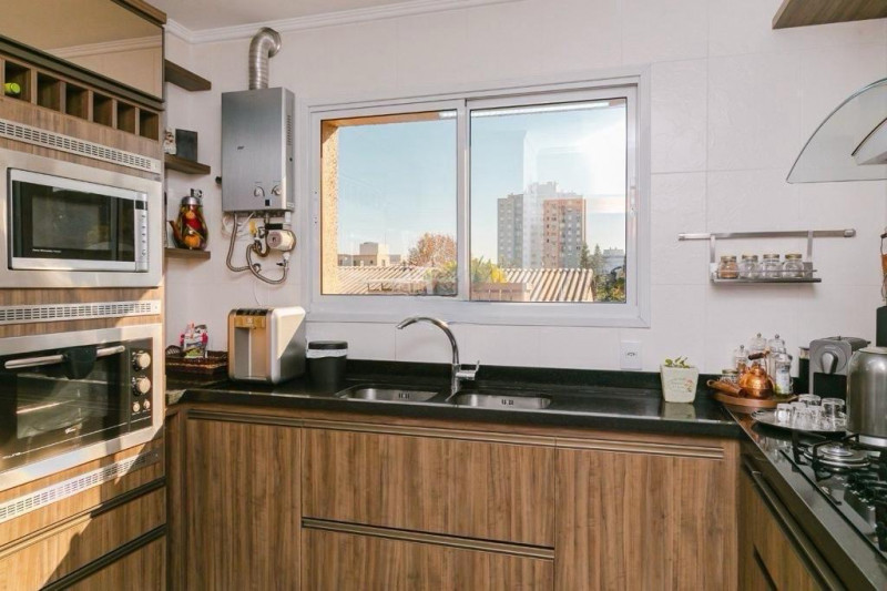 Cobertura à venda Cristal com 130m² e 2 quartos por R$ 510.000 - 490308044-4b061184-2586-4669-afde-c7b31c3476c5.jpeg