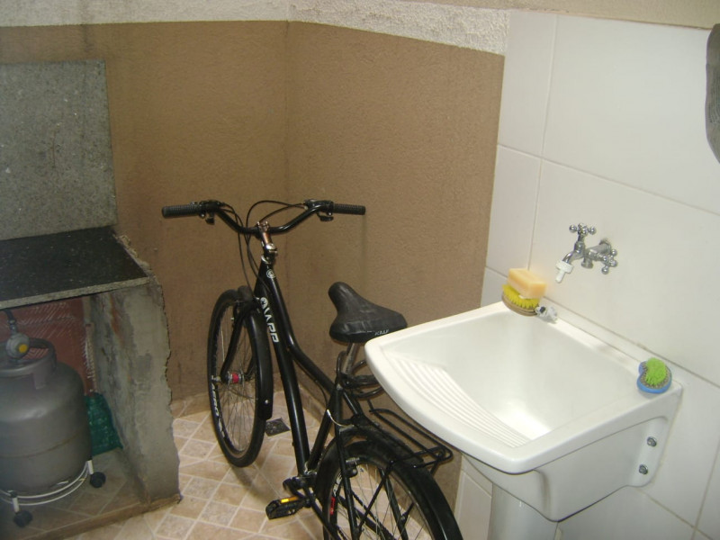 Casa de condomínio para alugar Jardim Itapemirim com 65m² e 2 quartos por R$ 0 - 1823764854-img-20240210-wa0008.jpg