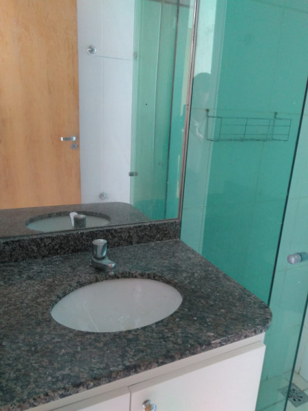 Apartamento à venda Sobradinho com 60m² e 2 quartos por R$ 270.000 - 368132158-pia-banheiro-suite.jpg