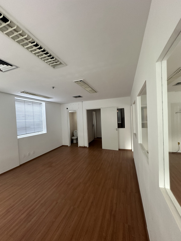 Comercial à venda Aclimação com 33m² e 1 quarto por R$ 280.000 - 243715875-img-9806.jpeg