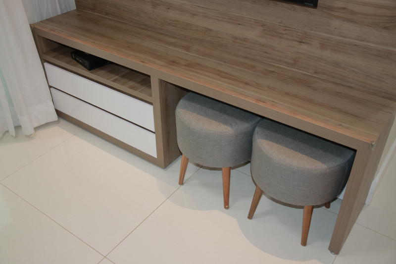 Apartamento à venda Gama Leste com 66m² e 2 quartos por R$ 407.000 - 234244665-sala-e-painel-de-tv-2.JPG