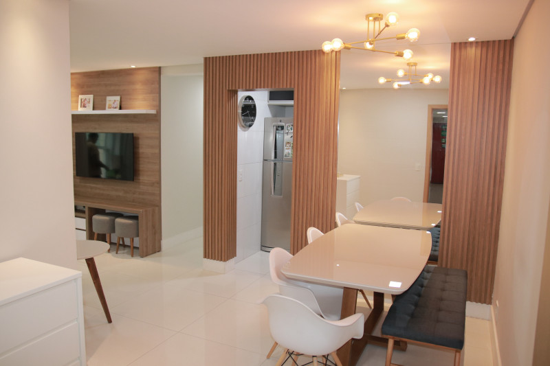 Apartamento à venda Gama Leste com 66m² e 2 quartos por R$ 407.000 - 542539793-entrada-sala-3.JPG