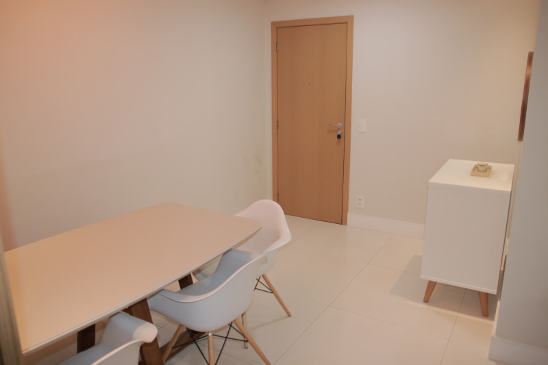 Apartamento à venda Gama Leste com 66m² e 2 quartos por R$ 407.000 - 830657687-entrada-sala-2.JPG