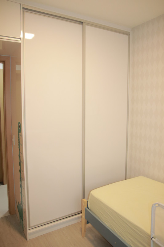 Apartamento à venda Gama Leste com 66m² e 2 quartos por R$ 407.000 - 933510424-quarto-infantil-armarios.JPG