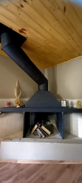 Sítio à venda Centro com 10000m² e 4 quartos por R$ 1.100.000 - 759474763-lareira.jpeg