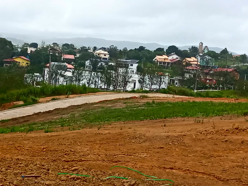 Terreno à venda Centro com 336m² e 1 quarto por R$ 69.900 - 1305407641-cond.png
