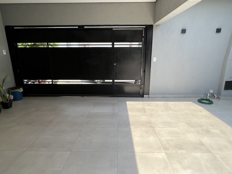 Casa à venda Jardim Veneza com 113m² e 3 quartos por R$ 649.000 - 640010603-img-6505.jpg