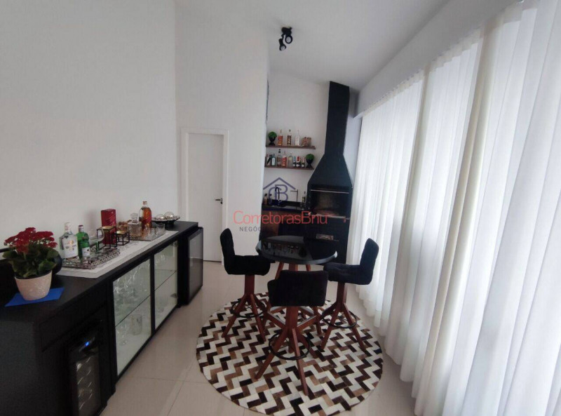 Casa à venda Água Verde com 134m² e 3 quartos por R$ 834.000 - 1098376537-8ec7f2b3cee82a29ebea4fd2.jpg