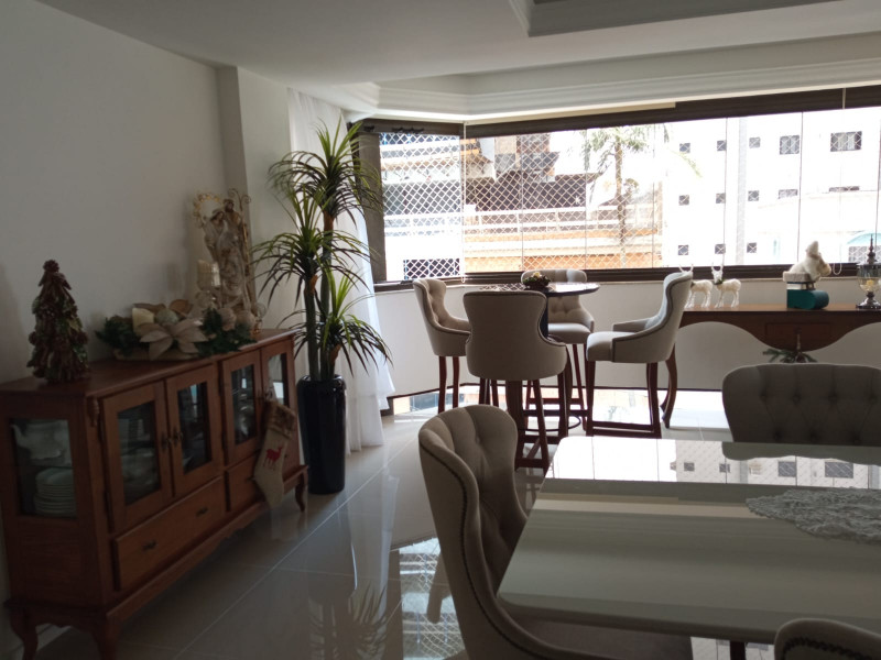 Apartamento à venda Centro com 236m² e 4 quartos por R$ 2.100.000 - 1649350505-inbound8590881673067623045.jpg