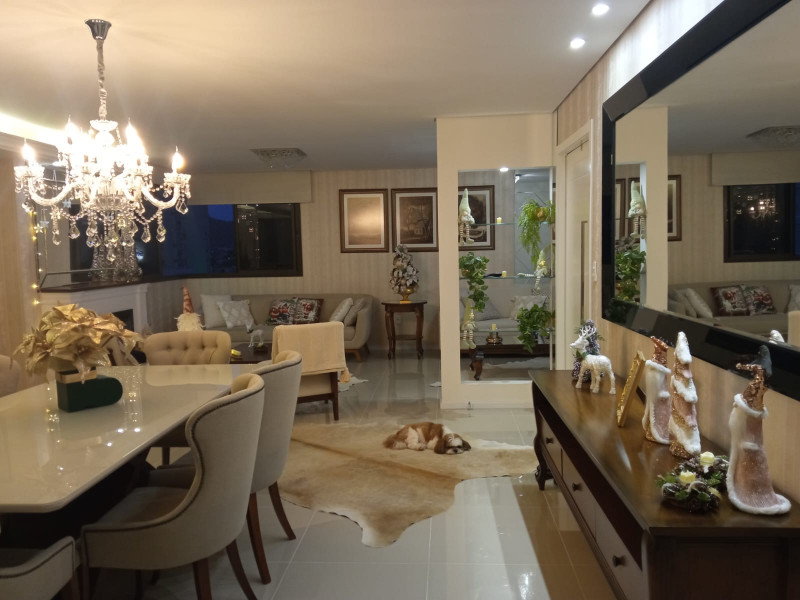 Apartamento à venda Centro com 236m² e 4 quartos por R$ 2.100.000 - 761619673-inbound7043977562119369801.jpg