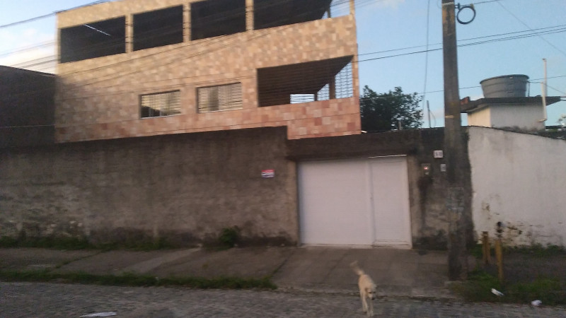 Casa à venda Torrões com 650m² e 4 quartos por R$ 850 - 2123239985-img-20220903-wa0028.jpeg