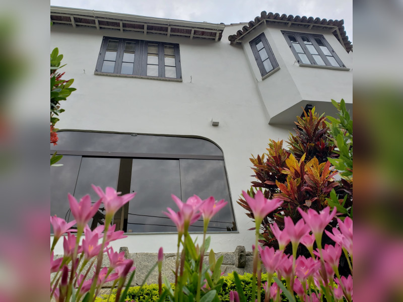 Casa à venda Laranjeiras com 525m² e 5 quartos por R$ 2.480.000 - fachada-1116.jpeg