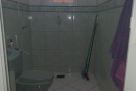 Casa à venda Jardim São Conrado com 143m² - 2 dormitórios -  vagas - R$ 350.000 - 209856032-img-20231029-wa0035.jpg