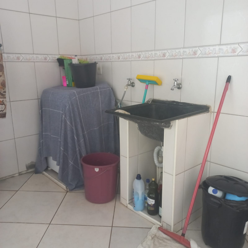 Casa à venda Jardim São Conrado com 143m² e 2 quartos por R$ 350.000 - 1942804862-img-20231029-wa0051.jpg