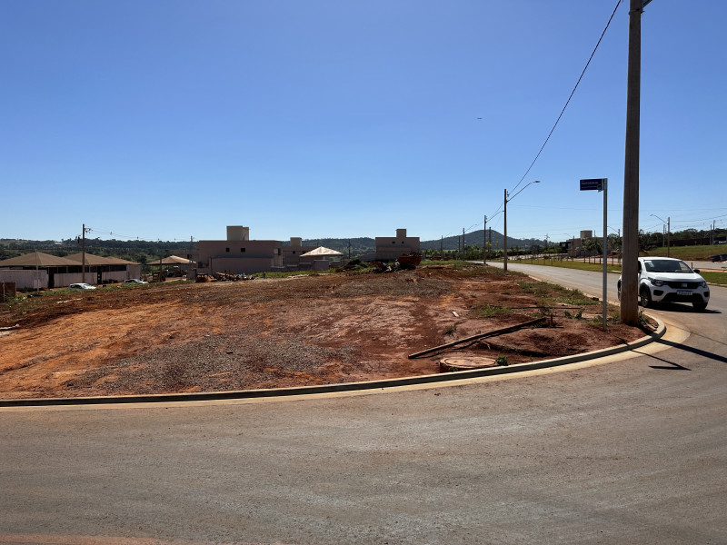 Terreno à venda Jardim Veneza com 400m² e 1 quarto por R$ 400.000 - 1051201433-img-0207.jpeg