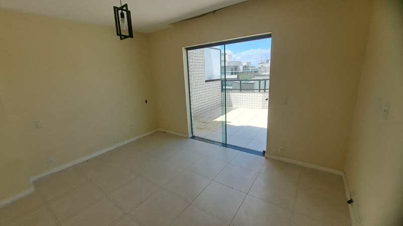 Cobertura à venda Braga com 165m² e 2 quartos por R$ 765.000 - 493513547-suite-2o-andar.jpeg