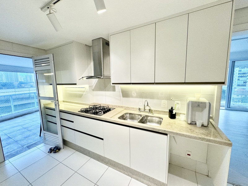 Apartamento à venda Campo Belo com 219m² e 3 quartos por R$ 3.390.000 - 2051197860-img-1928.jpeg