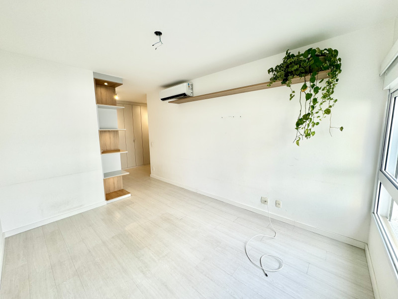 Apartamento à venda Campo Belo com 219m² e 3 quartos por R$ 3.390.000 - 676804059-img-1894.jpeg