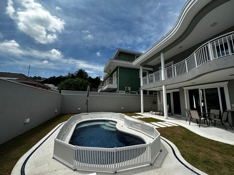 Casa de condomínio à venda Parque Sinai com 306m² e 3 quartos por R$ 2.700.000 - 1741489082-61822d33-c24e-48ff-987f-71f36faf6cdf.jpeg