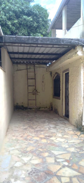 Casa à venda Saracuruna com 200m² e 3 quartos por R$ 150.000 - 826392961-area-privada-fundos-2.JPG