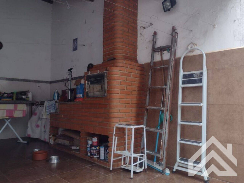 Casa à venda Jardim Claret com 300m² e 4 quartos por R$ 750.000 - 1532861712-fogao-a-lenha-e-churrasqueira.jpg