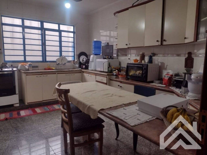 Casa à venda Jardim Claret com 300m² e 4 quartos por R$ 750.000 - 170021837-cozinha-modulada.jpg