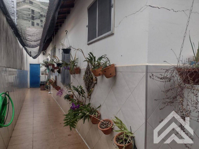 Casa à venda Jardim Claret com 300m² e 4 quartos por R$ 750.000 - 189224861-entrada-lateral-1.jpg
