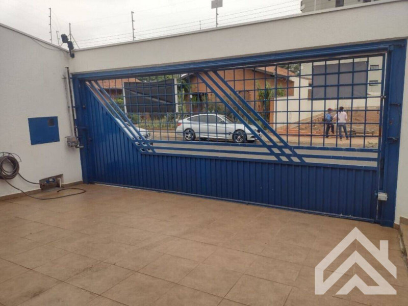 Casa à venda Jardim Claret com 300m² e 4 quartos por R$ 750.000 - 239554429-portao-automatizado.jpg