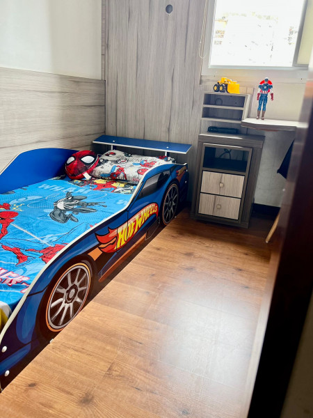 Apartamento à venda Mossunguê com 65m² e 3 quartos por R$ 585.000 - 184060909-04-quarto-com-mesa-02.jpeg