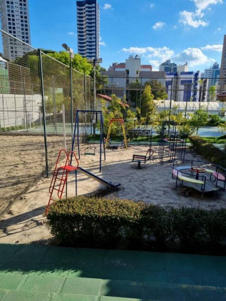 Apartamento à venda Mossunguê com 65m² e 3 quartos por R$ 585.000 - 385390596-11-parquinho-01.jpg