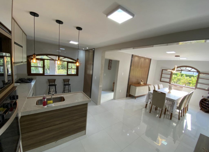 Casa à venda Debossan com 270m² e 3 quartos por R$ 699.000 - 1676311360-img-2393.jpeg