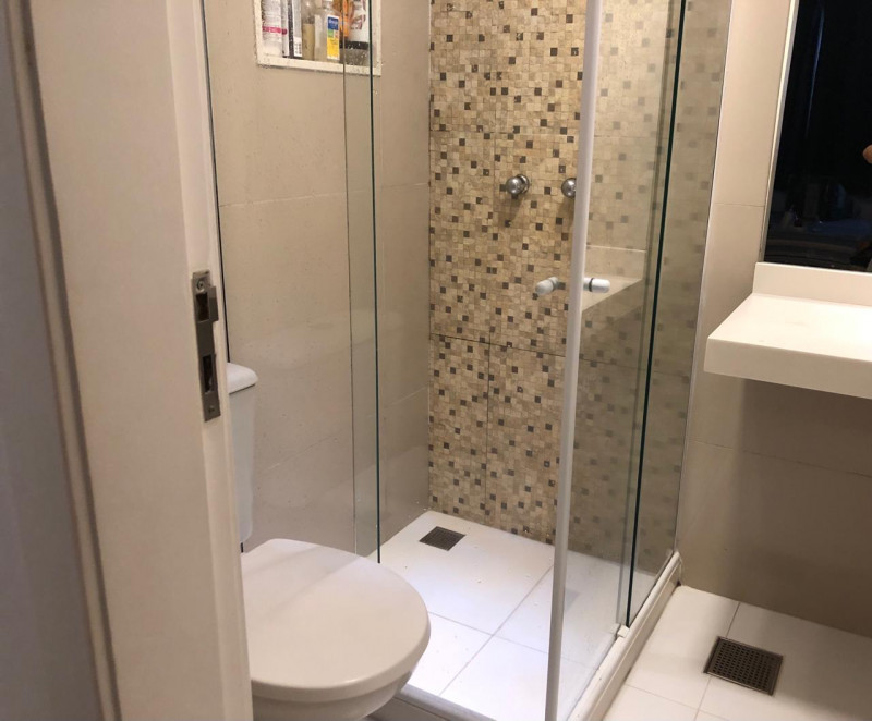 Apartamento à venda Itanhangá com 58m² e 2 quartos por R$ 215.000 - 160218143-banheiro4.JPG