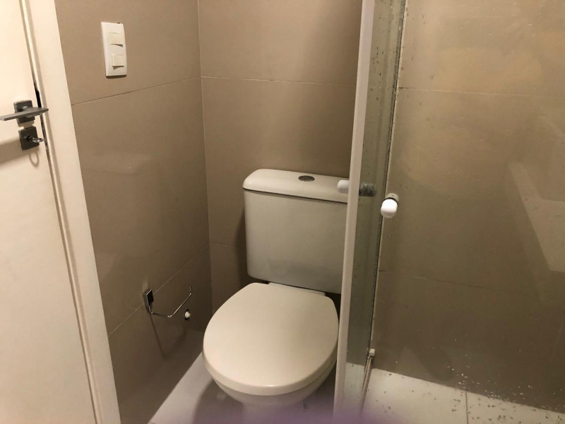 Apartamento à venda Itanhangá com 58m² e 2 quartos por R$ 215.000 - 79122088-banheiro9.JPG