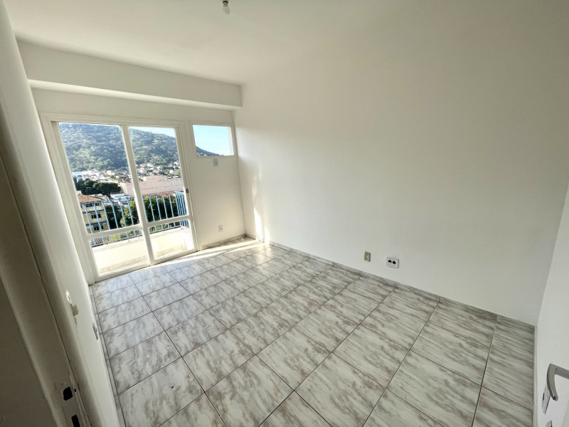 Apartamento à venda Cascadura com 66m² e 2 quartos por R$ 185.000 - 1814165662-img-7964.JPEG