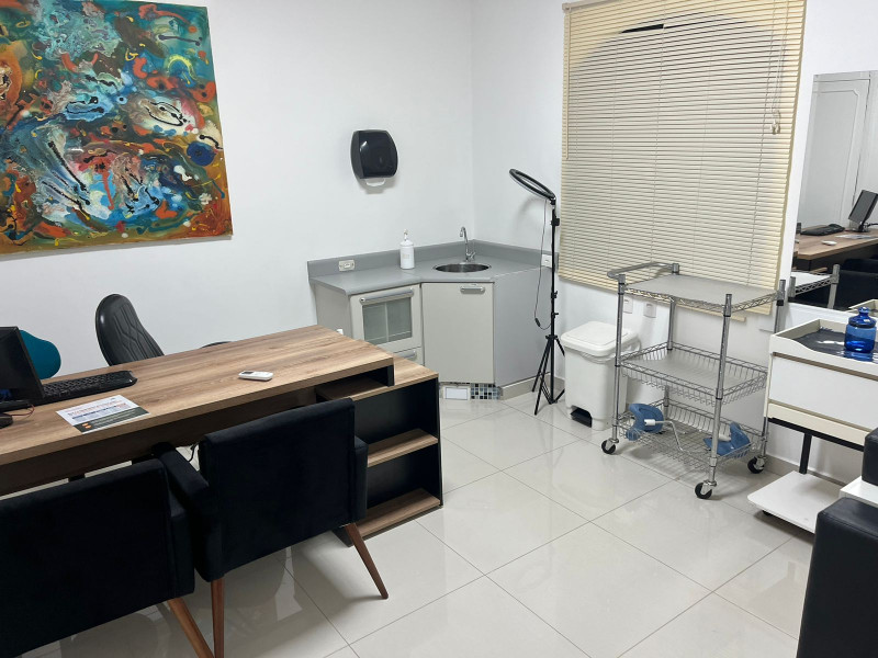 Comercial para alugar Jardim Guarani com 14m² e 1 quarto por R$ 3.000 - 2079245009-img-20240223-wa0009.jpg