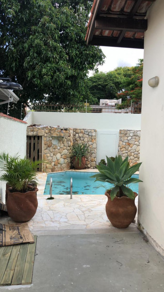 Casa à venda Jardim Nova América com 375m² e 3 quartos por R$ 1 - 1292008880-79624876-a5da-471c-8cb5-a17d8f55c8a7.jpeg