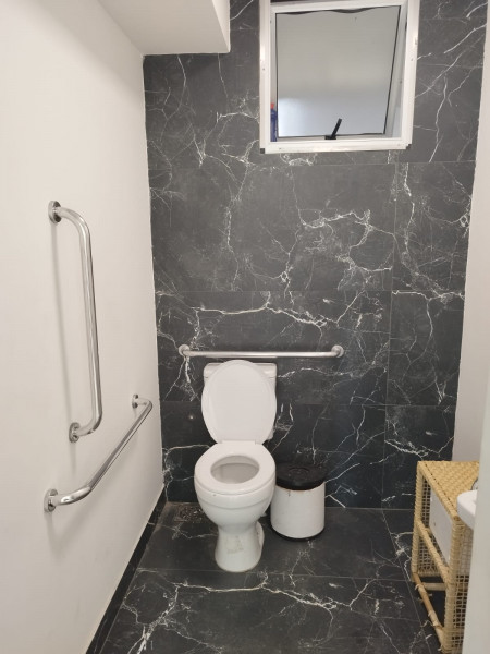 Apartamento à venda Centro com 110m² e 3 quartos por R$ 610.000 - 433564899-toalete-salao-de-festas.jpeg