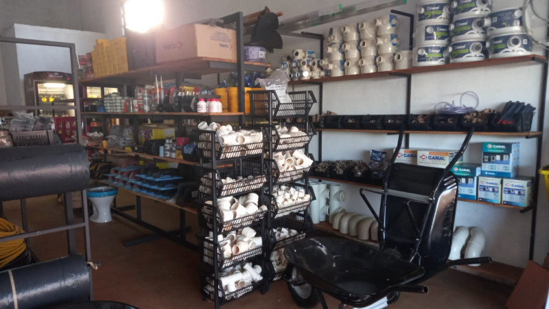 Comercial à venda Centro com 200m² e 1 quarto por R$ 250.000 - 1492139887-terreno-cima-dentro-2.jpeg