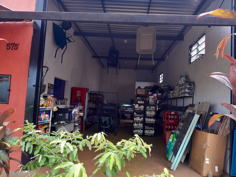 Comercial à venda Centro com 200m² e 1 quarto por R$ 250.000 - 1937468498-terreno-cima-dentro.jpg