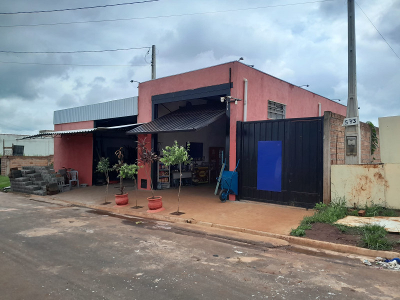 Comercial à venda Centro com 200m² e 1 quarto por R$ 250.000 - 902246774-terreno-lado-cima.jpg