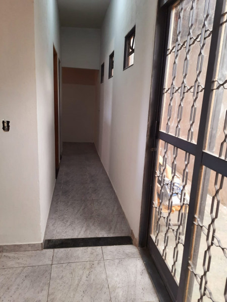 Casa à venda Cidade Satélite Íris com 100m² e 3 quartos por R$ 280.000 - 338317256-corredor.jpg