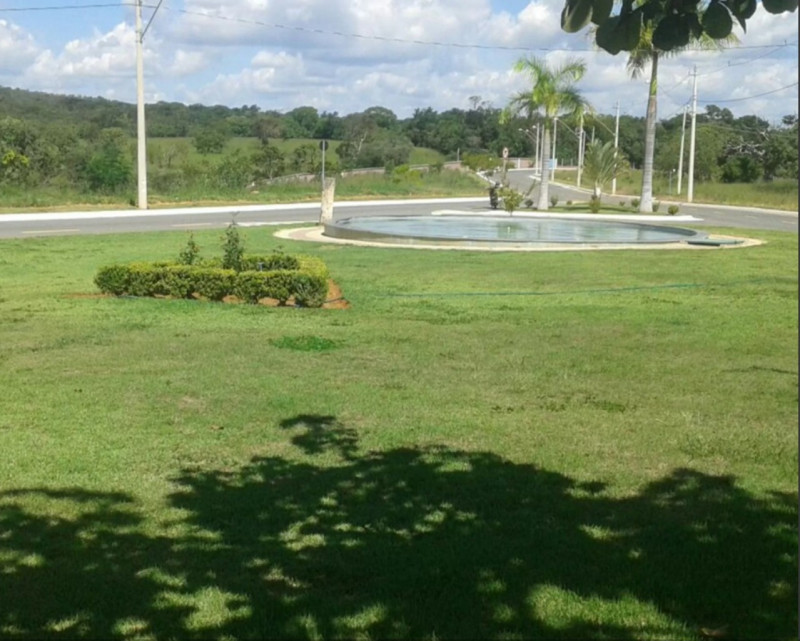 Terreno à venda Centro com 1000m² e 1 quarto por R$ 180.000 - 688364912-rotatoria.jpg