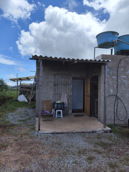 Terreno à venda Centro com 2m² e 1 quarto por R$ 160.000 - 1496029982-img-20240225-111439.jpg