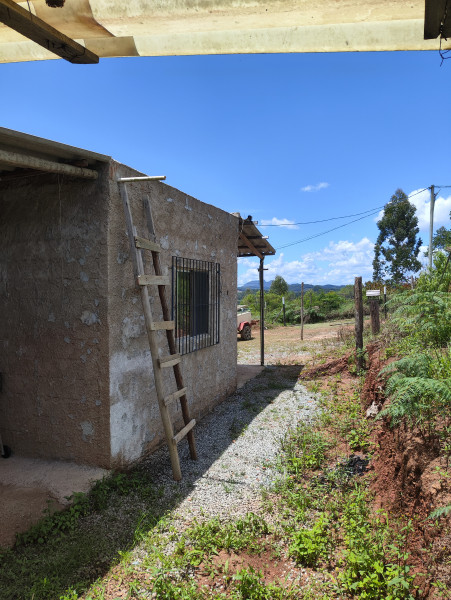 Terreno à venda Centro com 2m² e 1 quarto por R$ 160.000 - 527234451-img-20240225-111756.jpg