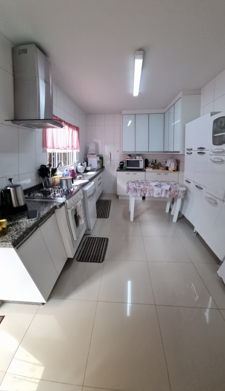 Casa à venda Jardim Planalto com 197m² e 4 quartos por R$ 660 - 549929280-1000040530.jpg