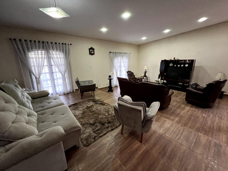 Chácara à venda Chácaras Guanabara com 8549m² e 4 quartos por R$ 1.600.000 - 178521487-21.jpg