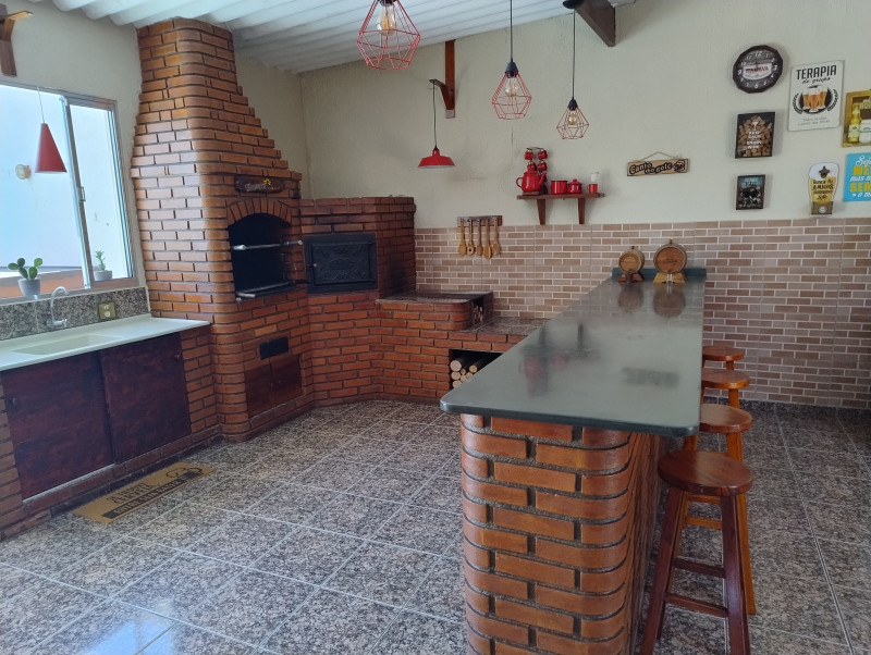 Casa à venda Vila Lavinia com 250m² e 3 quartos por R$ 820.000 - 1332877030-img-20240222-114552092-hdr.jpg